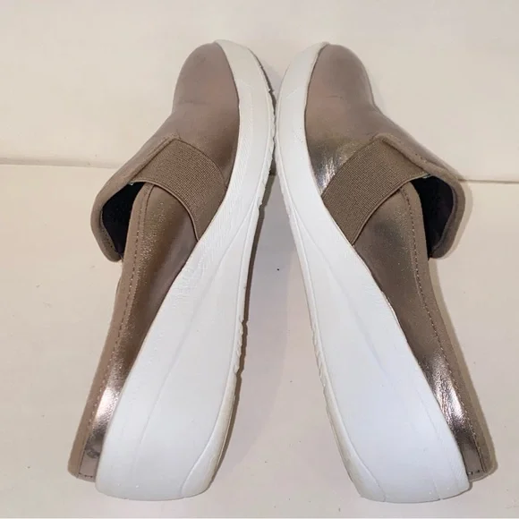 Anne Klein AK Sport Bronze Metallic Slip On Wedge Slides Mules - Picture 10 of 16